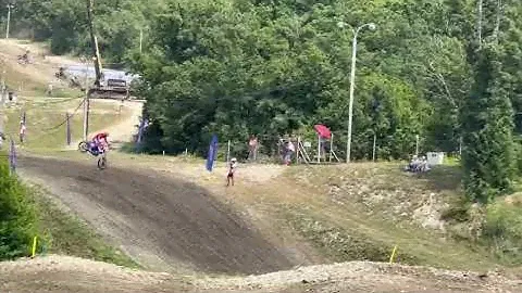 Мотокросс. КУБОК СОДРУЖЕСТВА, старт, лидер Сергей Прытов. 9.06.2024г.